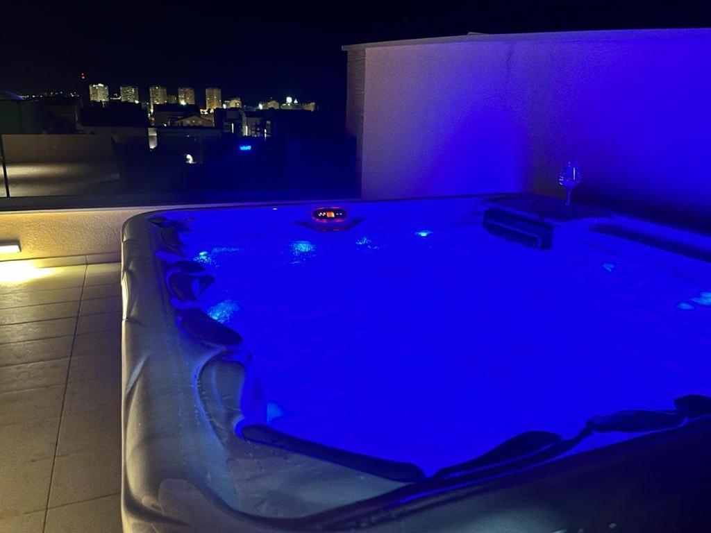 자다르 Olive Oasis Penthouse With Jacuzzi 아파트 외부 사진