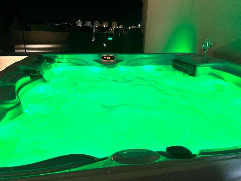 자다르 Olive Oasis Penthouse With Jacuzzi 아파트 외부 사진