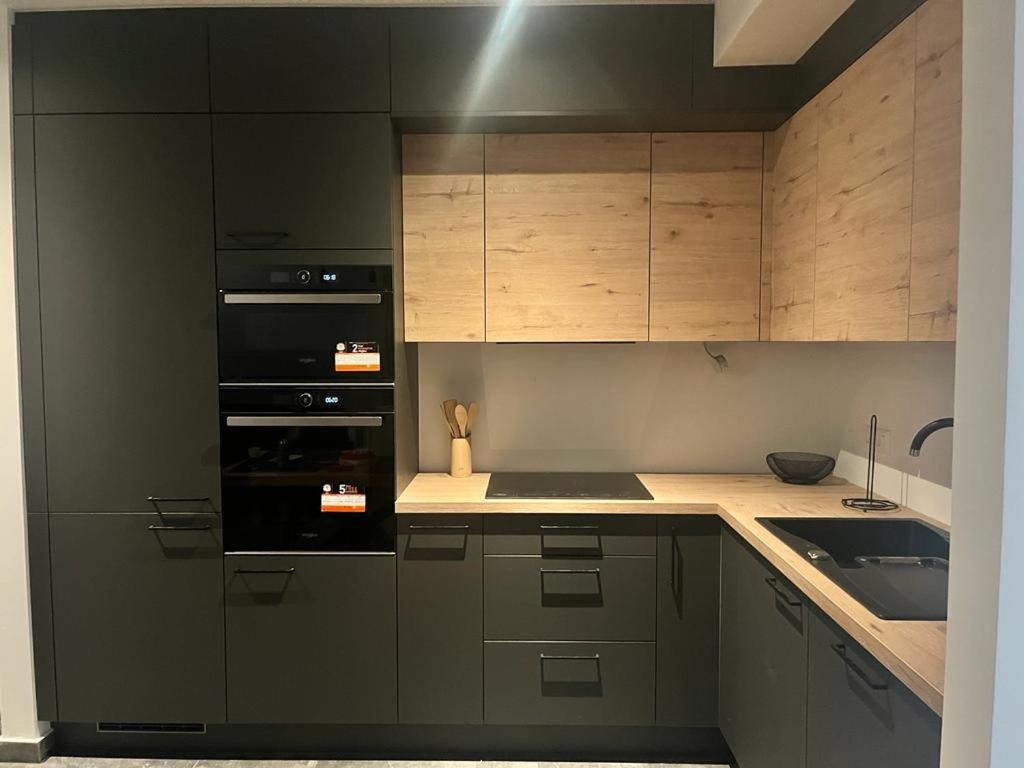 자다르 Olive Oasis Penthouse With Jacuzzi 아파트 외부 사진